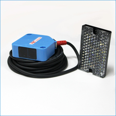 220VAC Relay Tipe Sakelar Sensor Fotoelektrik Persegi Retro-reflektif 4m Sensing