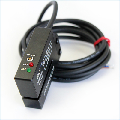 12-24VDC NPN NO.NC 4 Kabel Sensor Optik Label Garpu Dengan Potentionmeter