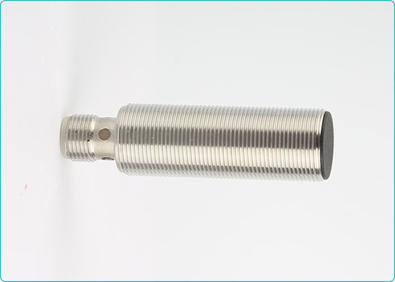Konektor Tubuh Silinder M18 8mm Sensor Otomasi Industri Kedekatan PNP NO