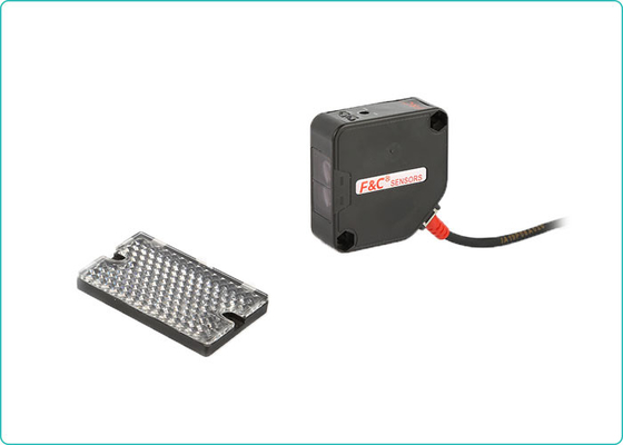 400cm Retro-Reflektif 24VDC 4 Kabel Rectangular Sensor Fotolistrik Beralih PNP NO NC