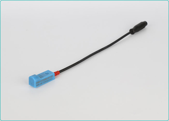 Tipe Persegi 2mm Sensor Induktif Kedekatan Vertikal Sensor Detektor Logam